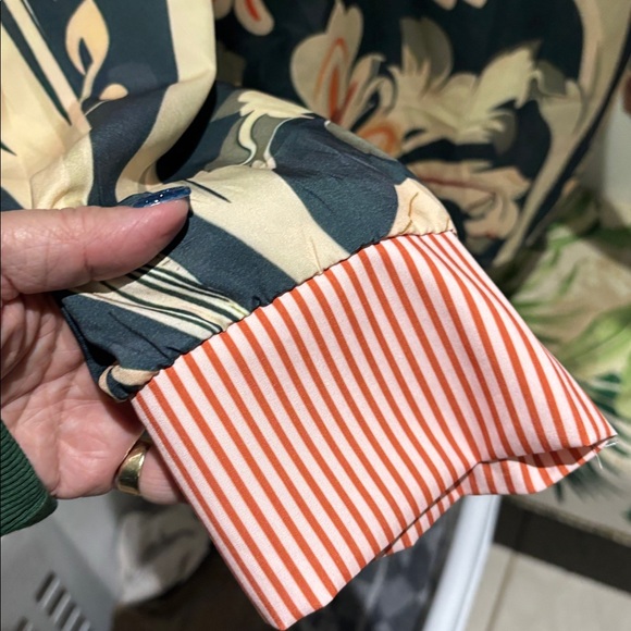 Chery Betty Blue and Orange Floral Top with Striped Collar - Picture 3 of 4